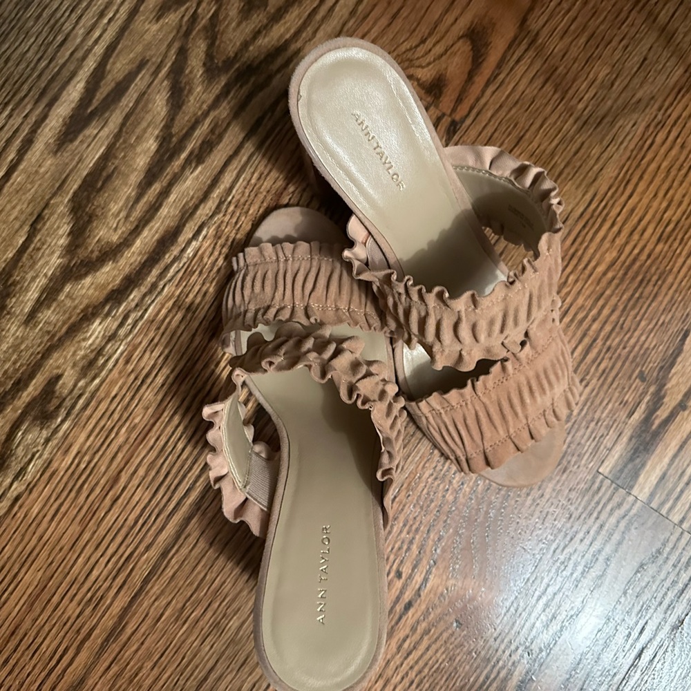 Heels/slides